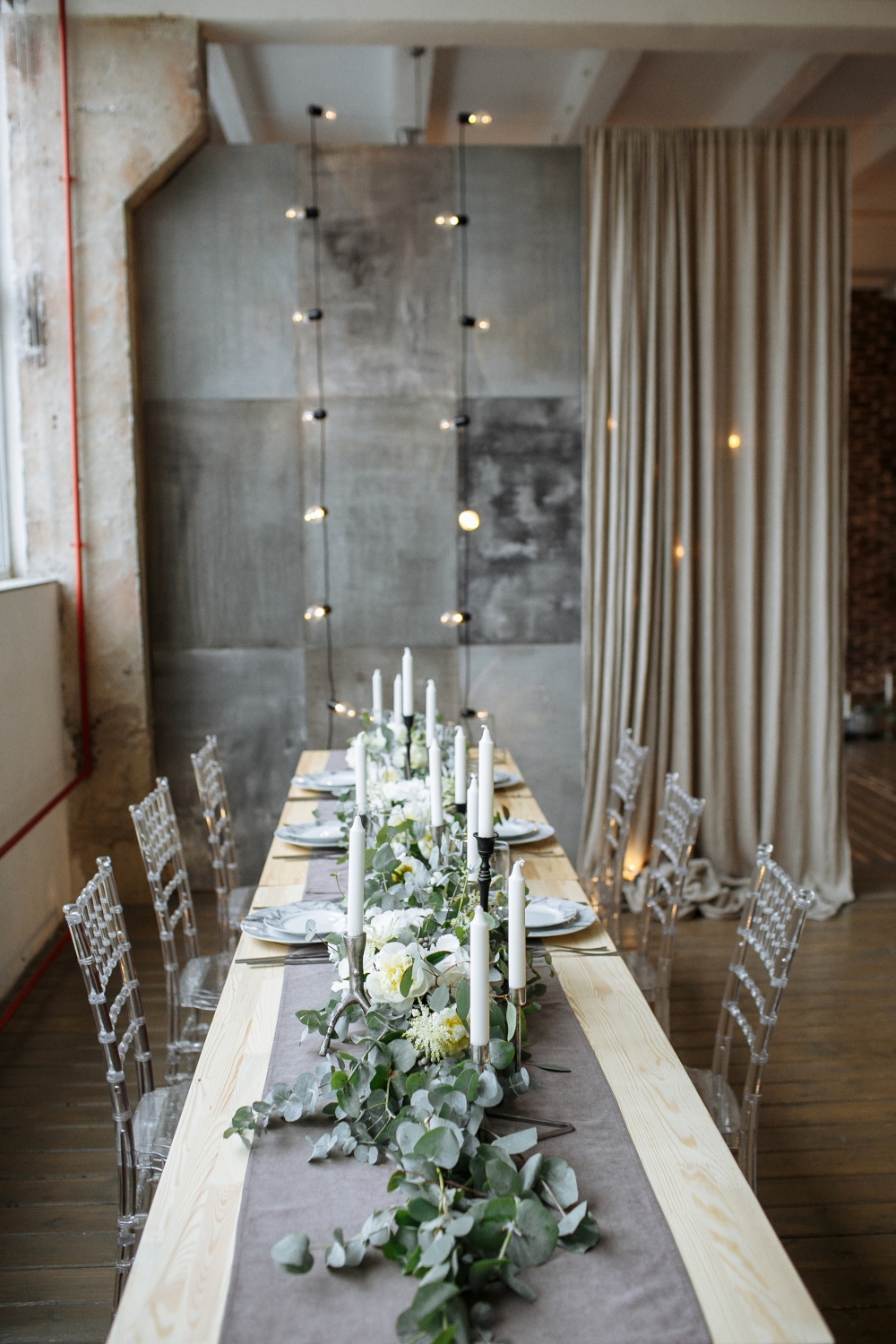 Декор свадебного стола для семейного ужина, Свадьба Пермь, организация Golden Lion Agency