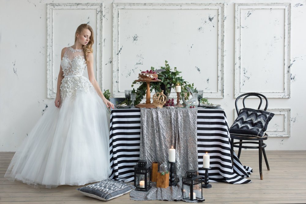 Эксклюзивное свадебное платье с объёмной вышивкой ручной работы