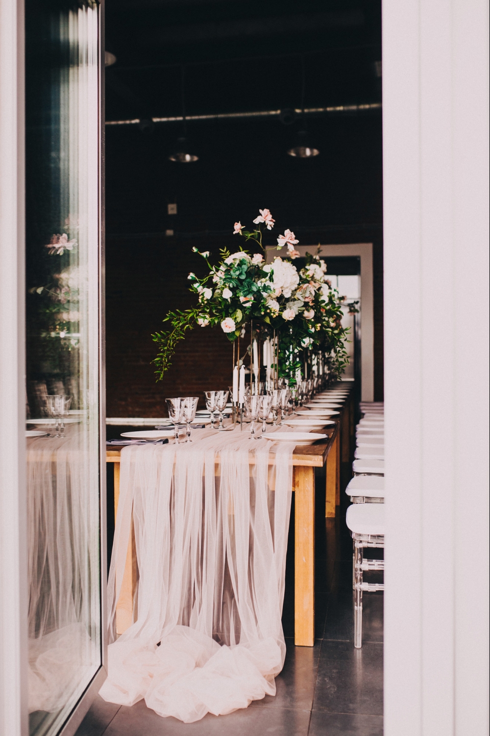 Декор свадебного стола для семейного ужина, Свадьба Пермь, организация Golden Lion Agency